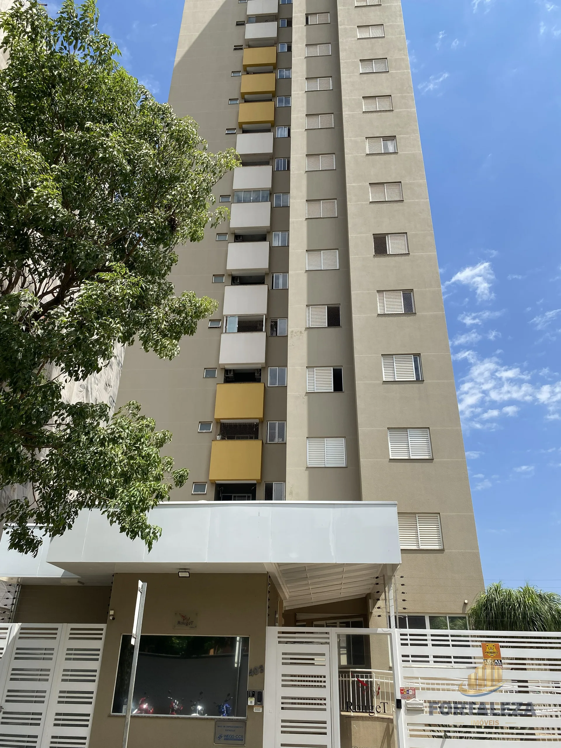 Apartamento à venda 3 quartos na Zona 7 - Maringá - PR